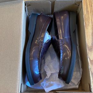 Boys Sperry Colton burgundy loafers, size 2M. Worn once, to a wedding.